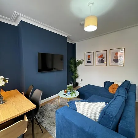 Apartment Bexley Gem - Stylish Three Bedroom Leeds (West Yorkshire)
