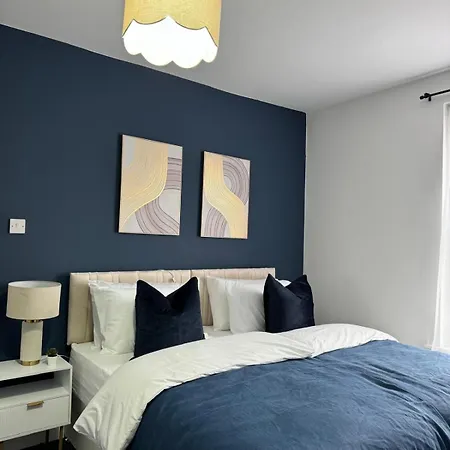 Bexley Gem - Stylish Three Bedroom * Leeds (West Yorkshire)